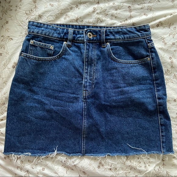Zara Denim Skirt - Picture 1 of 3